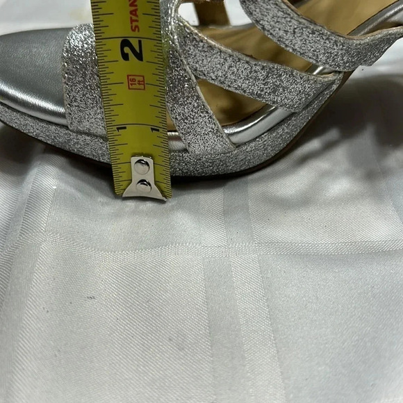 NATURALIZER heel shoes women sz 6.5 .silver glitter platform,strappy,cut outs - Picture 12 of 15